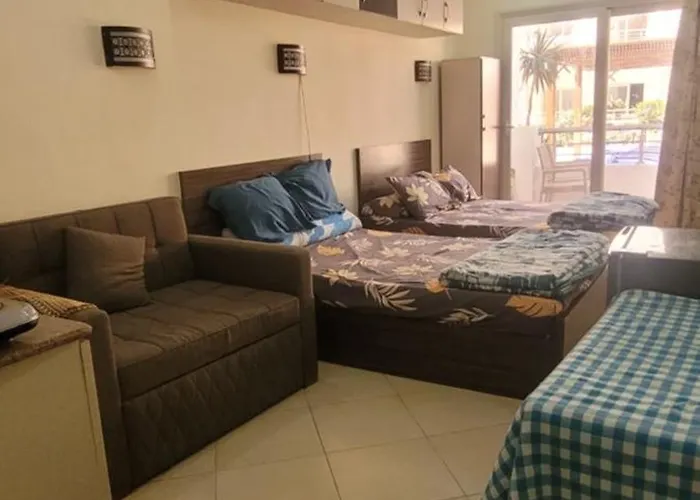 Apartment With Free Private Furnished Near Senzomall *
