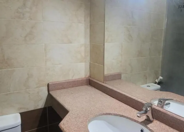 Apartment With Free Private Furnished Near Senzomall